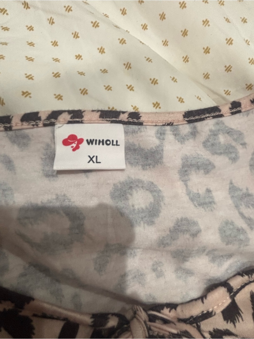 Women’s xl leopard cheetah set - Picture 6 of 11